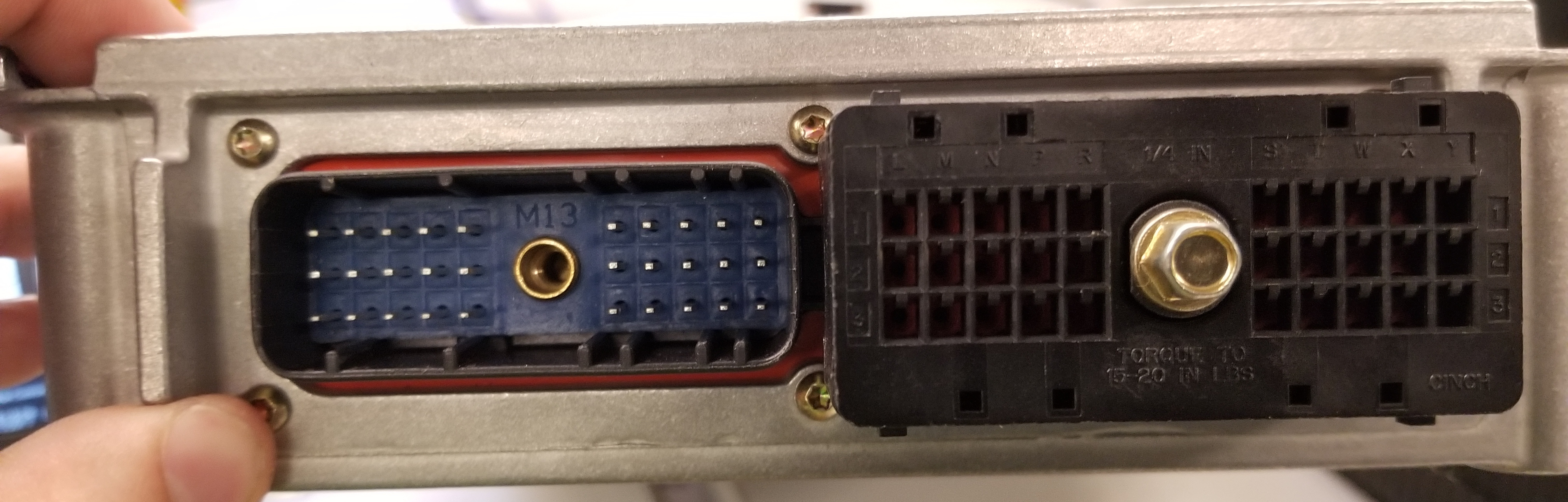 Head on images of the ECU connectors